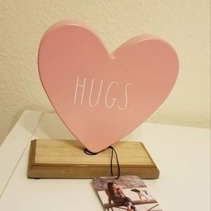 Rae Dunn heart hugs sign